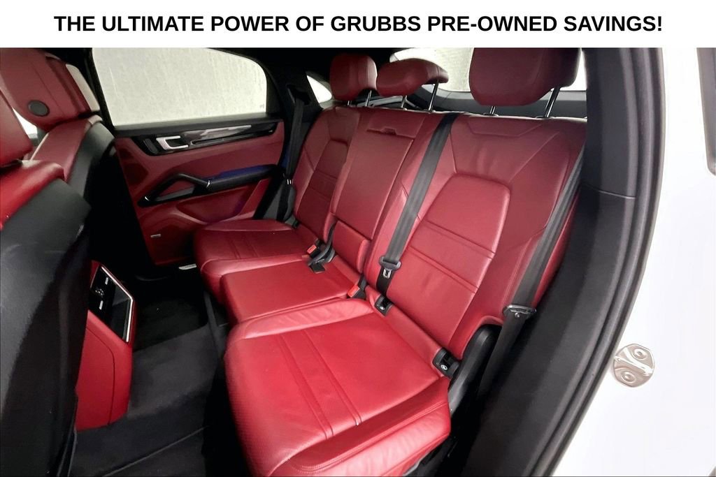 Used 2022 Porsche Cayenne S AWD/4WD image 32