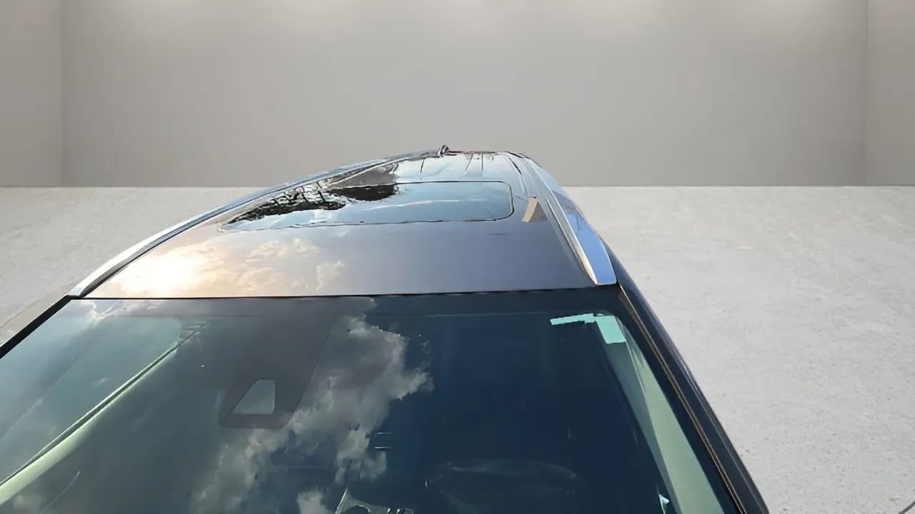 Used 2017 Toyota Highlander XLE image 5