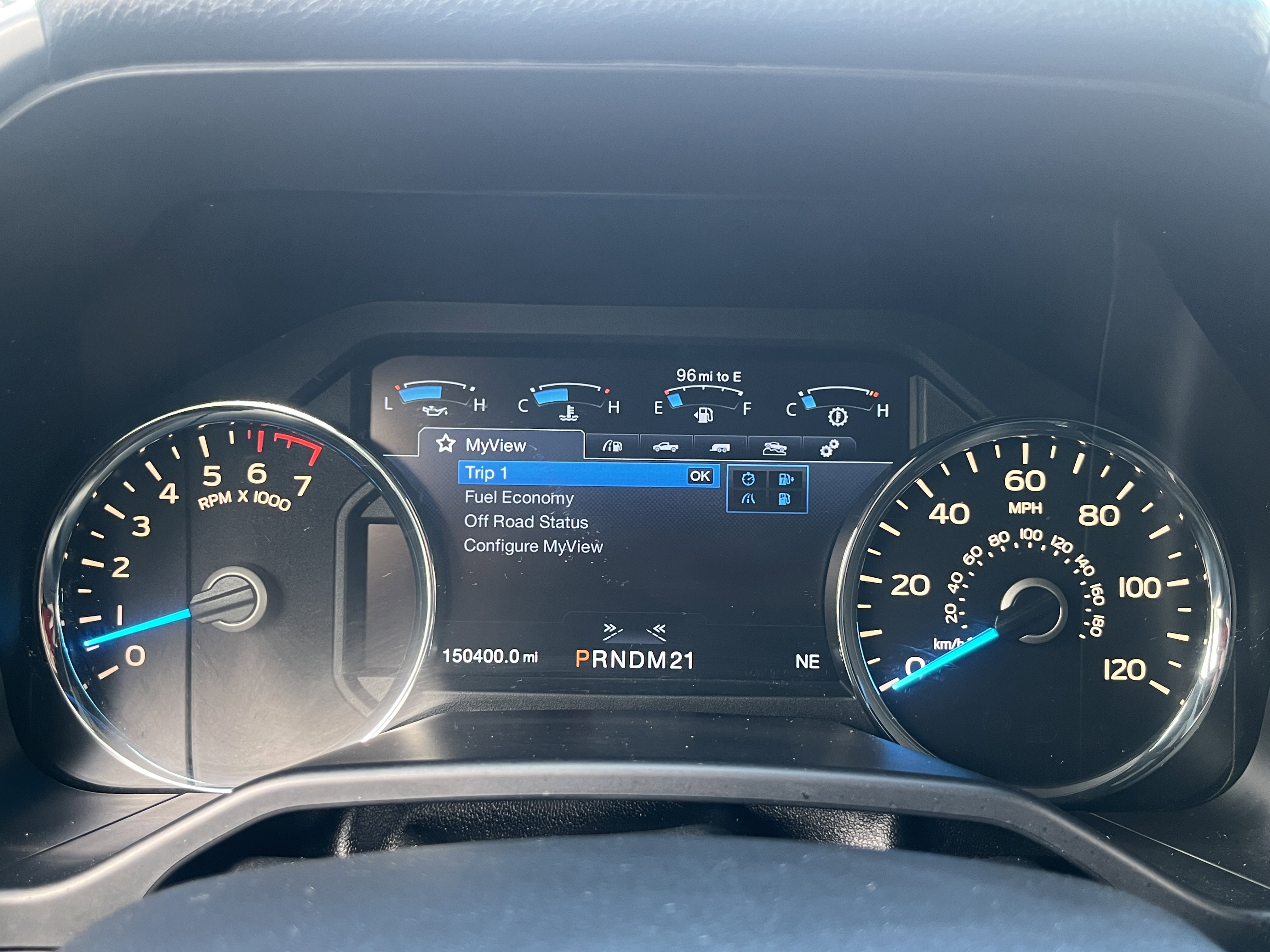 Used 2016 Ford F150 Platinum w/ Equipment Group 701A Luxury RWD image 19