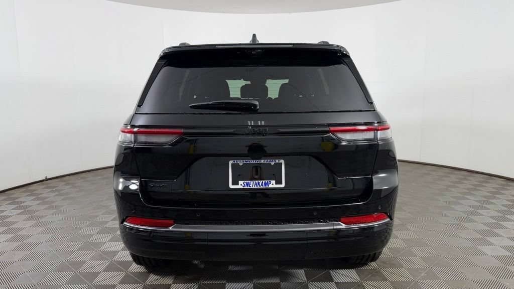 New 2026 Jeep Grand Cherokee Limited AWD/4WD image 6