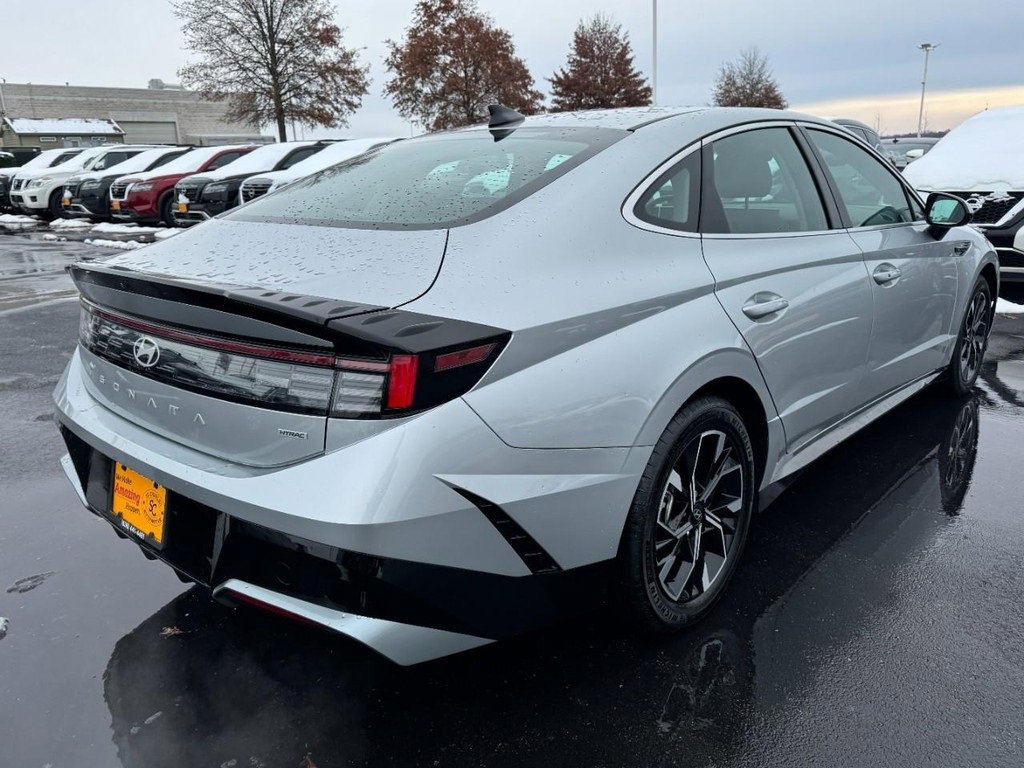 Certified 2024 Hyundai Sonata SEL image 3