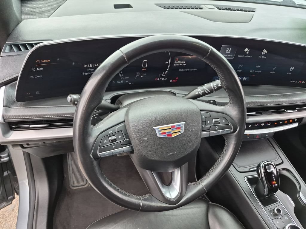 Used 2024 Cadillac XT4 Premium Luxury FWD image 11