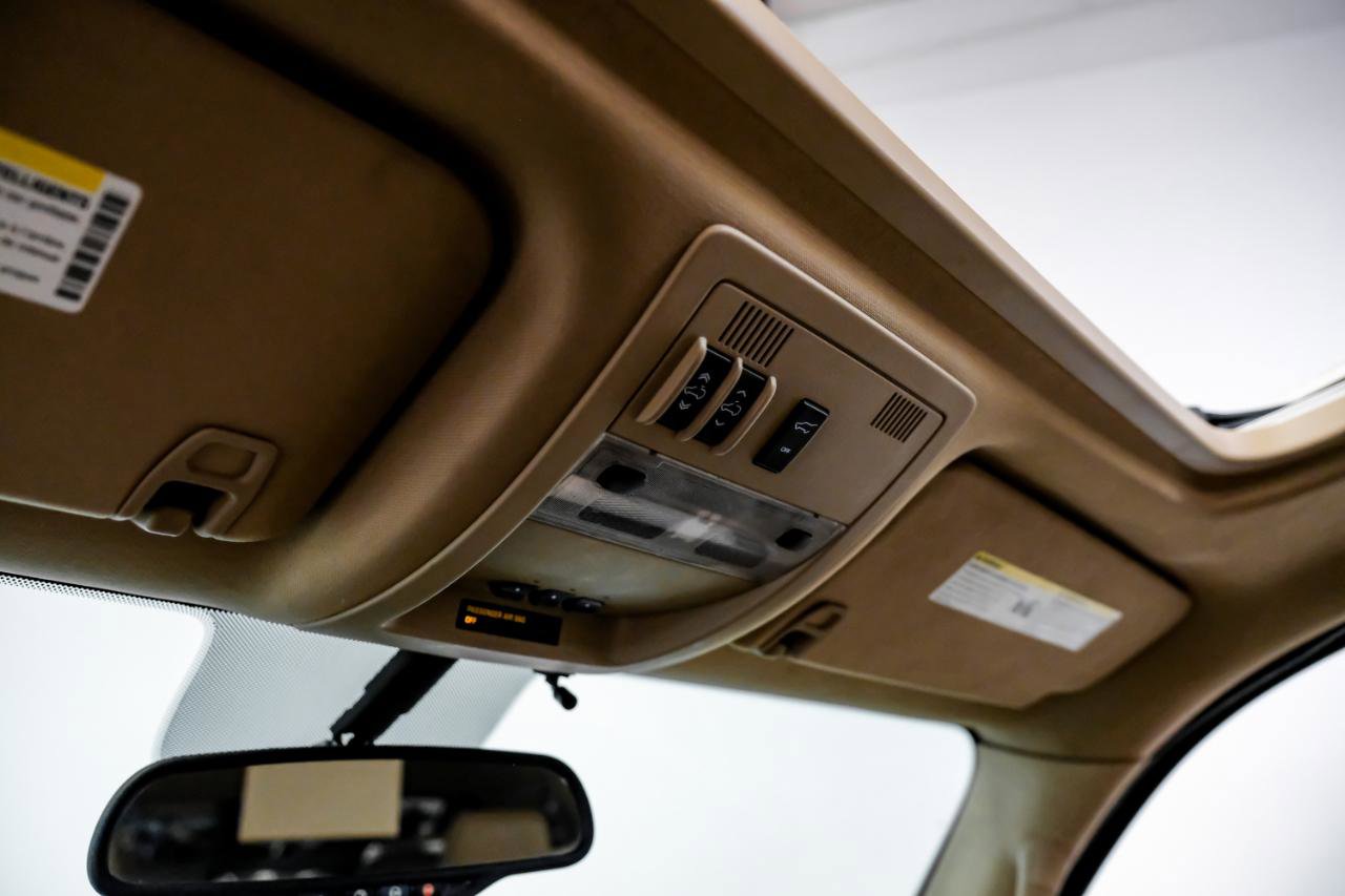 Used 2014 Cadillac Escalade Premium image 18