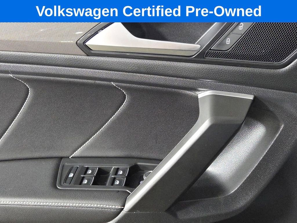 Certified 2023 Volkswagen Tiguan SE R-Line image 24