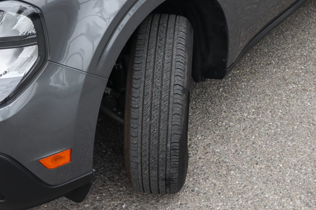 Used 2025 Ford Maverick XL FWD image 45