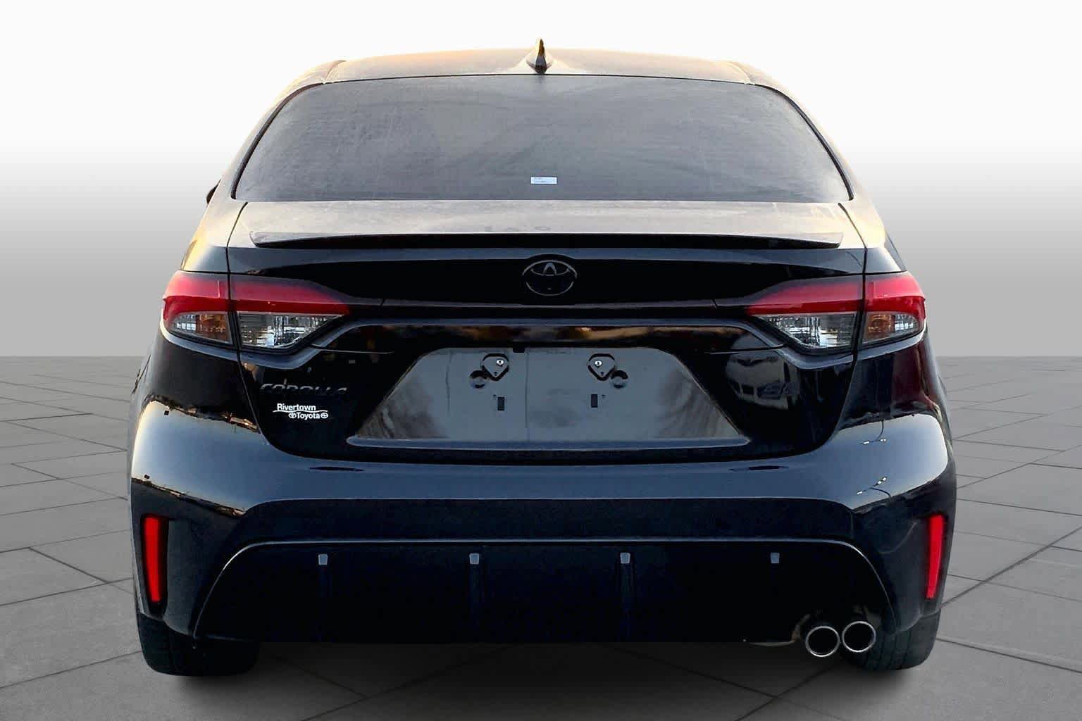 Used 2024 Toyota Corolla Sedan w/ SE Convenience Package FWD image 5