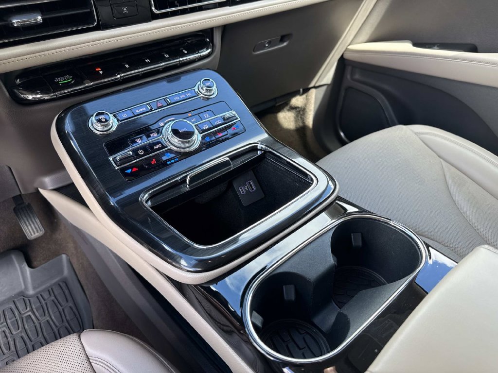 Certified 2021 Lincoln Nautilus Reserve AWD/4WD image 25