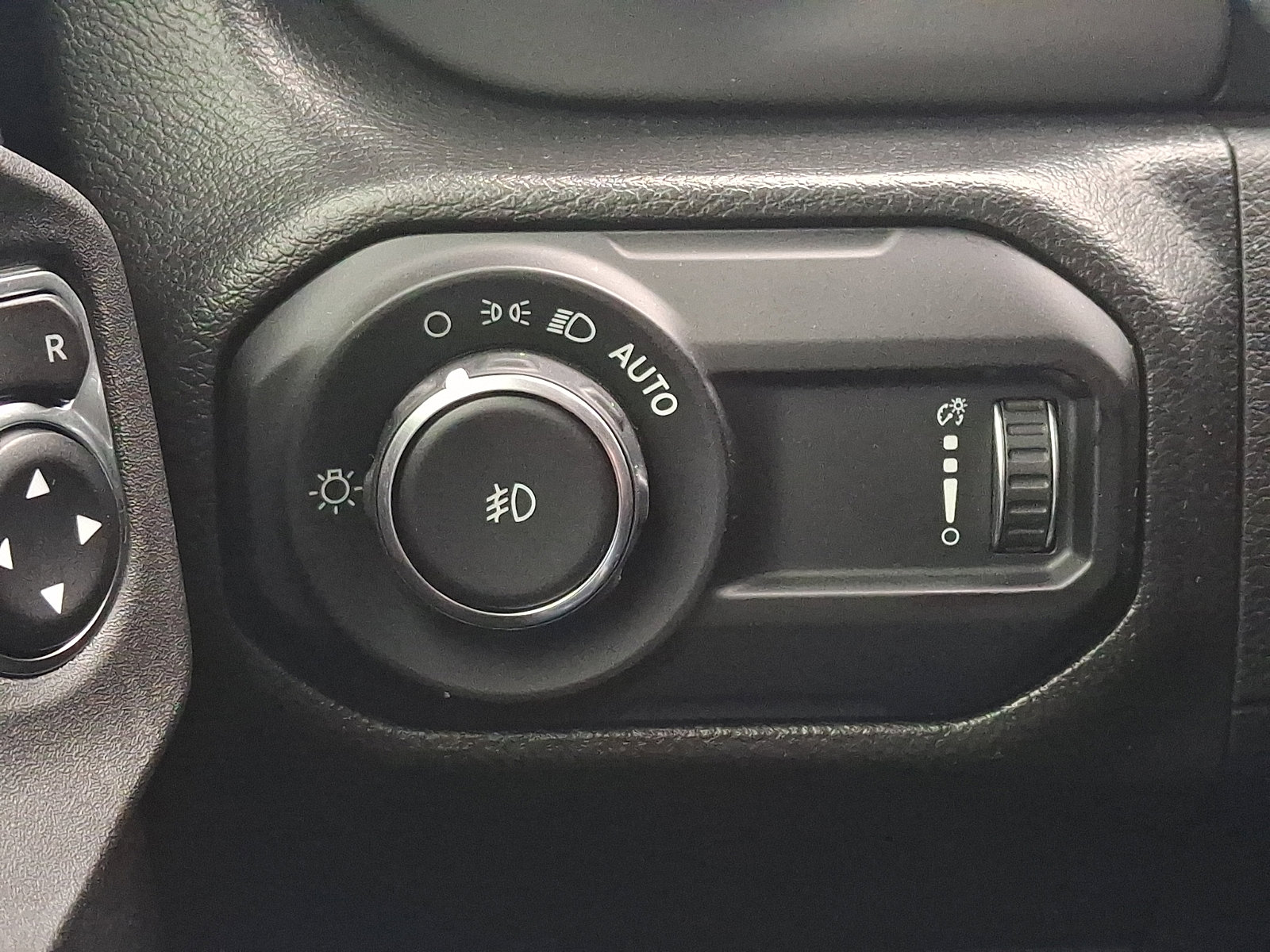 Certified 2023 Jeep Wrangler Unlimited Sport image 26