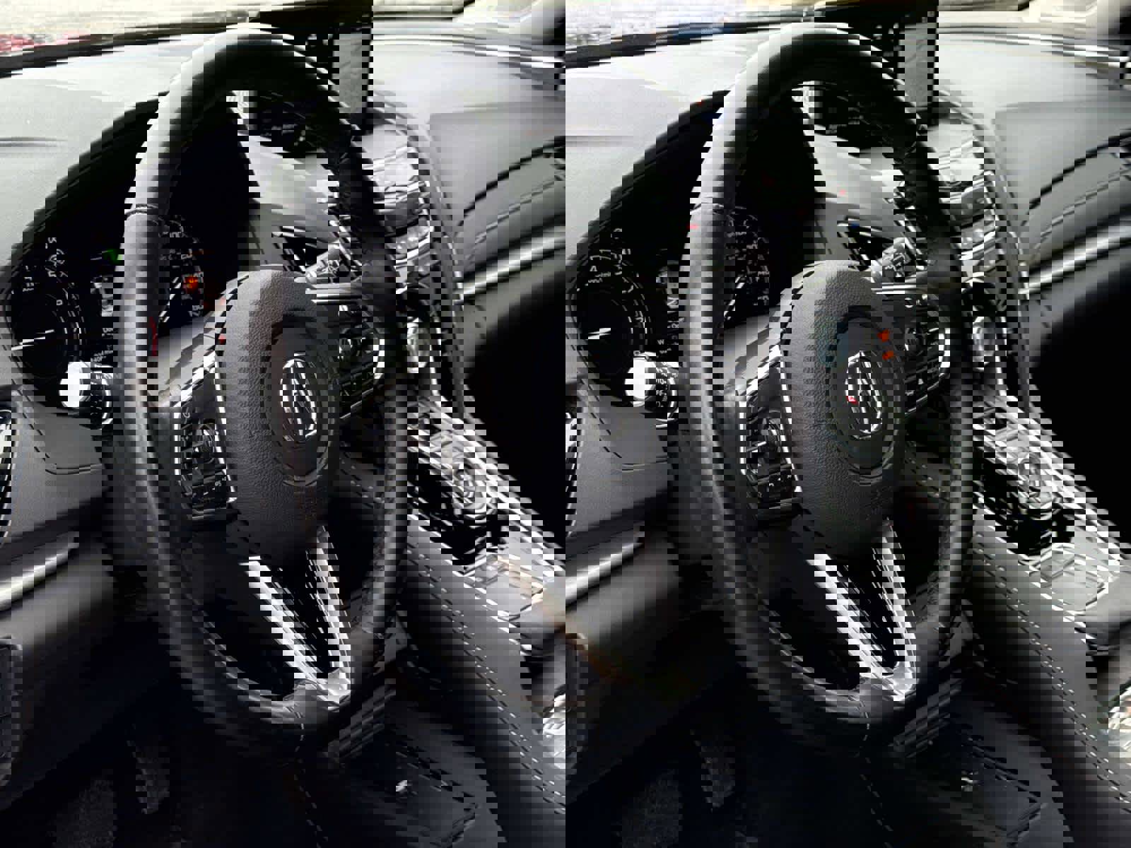 Used 2024 Acura RDX SH-AWD w/ Technology Package image 2