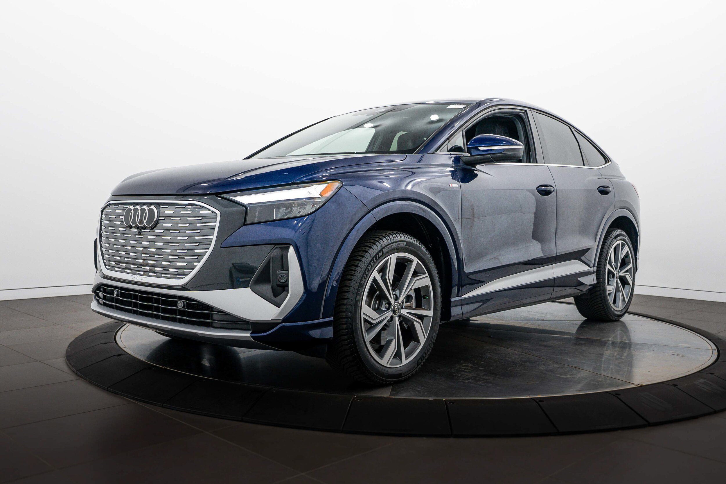 Certified 2023 Audi Q4 e-tron Premium Plus w/ Premium Plus AWD/4WD image 6