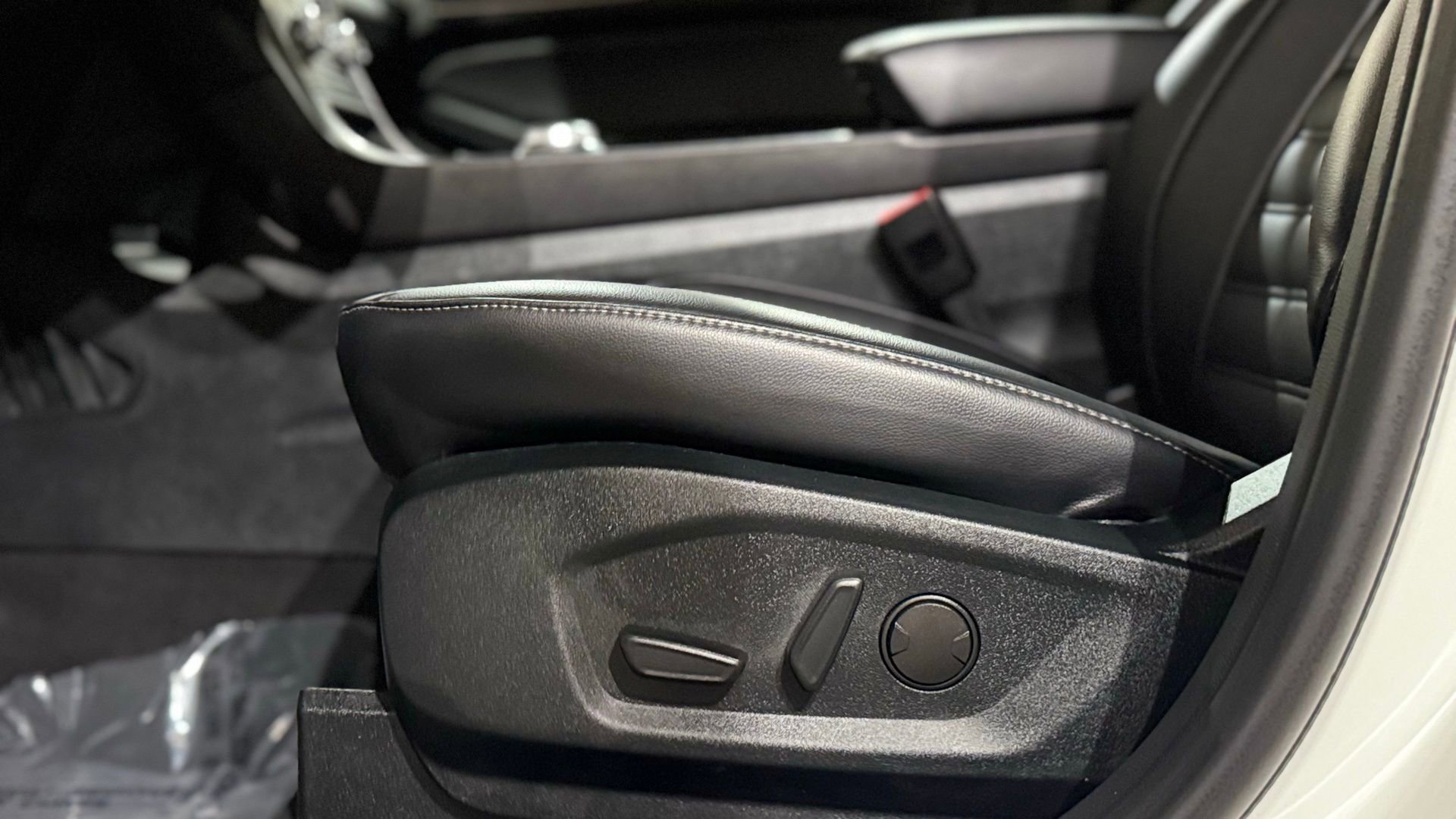 Used 2022 Ford Edge SEL w/ Convenience Package image 34