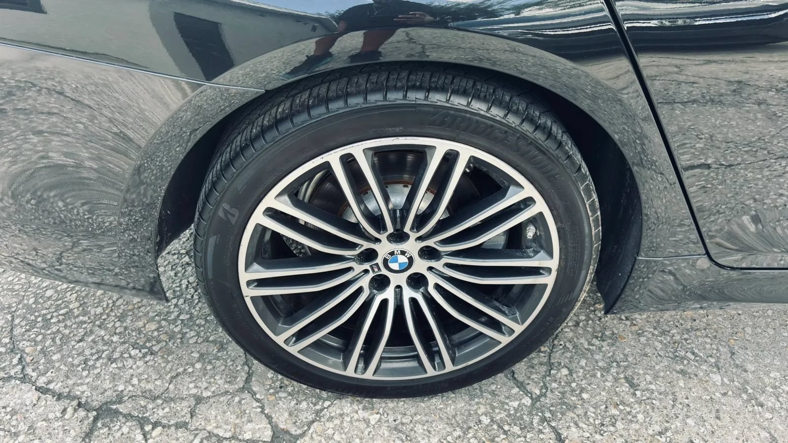 Used 2018 BMW 530i xDrive AWD/4WD image 23