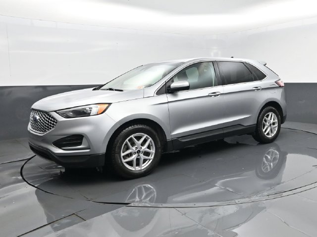 Used 2023 Ford Edge SEL AWD/4WD image 2