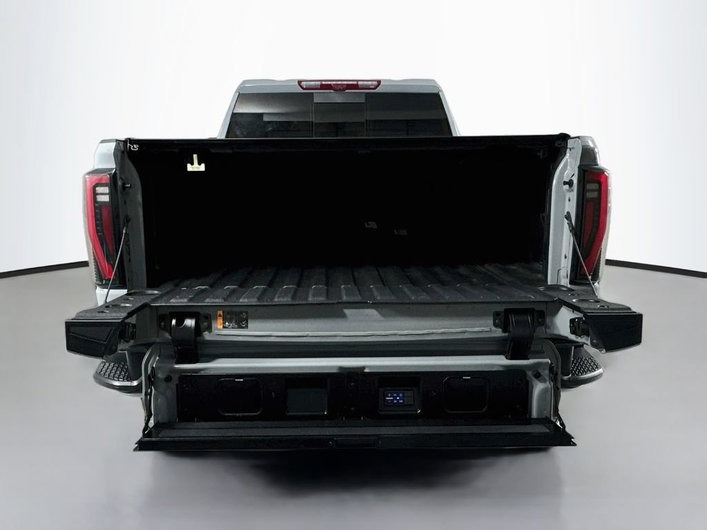 Used 2025 GMC Sierra 2500 AT4X AWD/4WD image 6