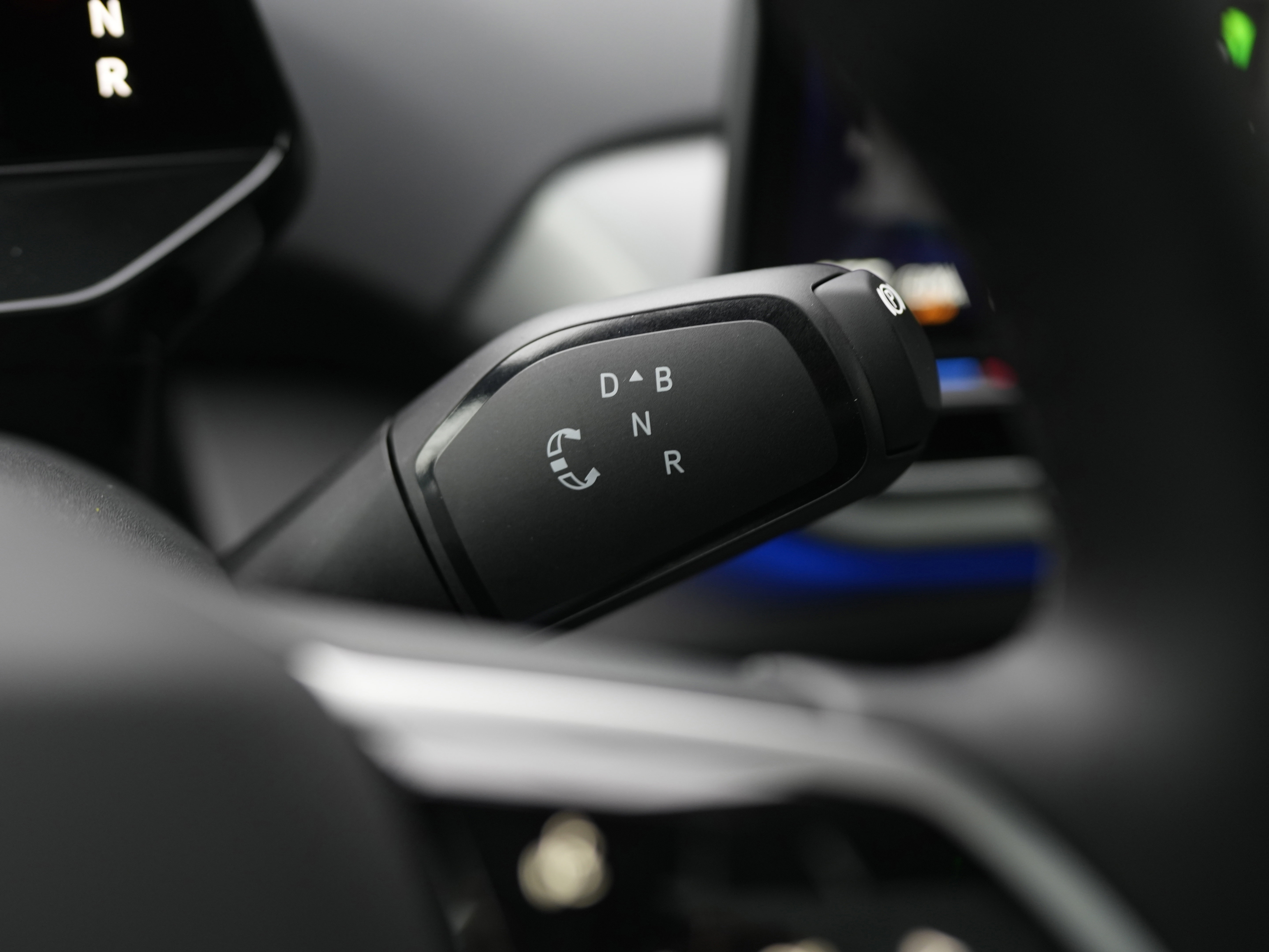 New 2025 Volkswagen ID.4 Pro S image 24