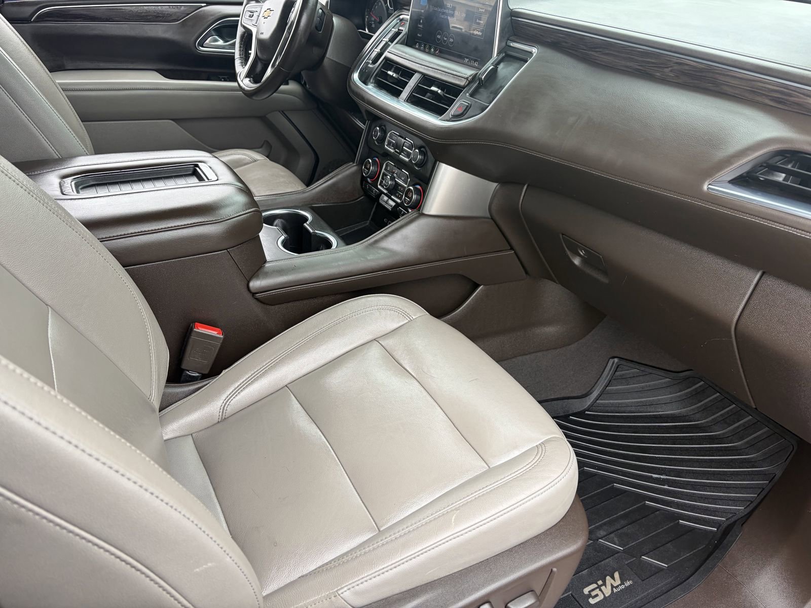 Used 2021 Chevrolet Tahoe LT w/ LT Signature Package image 13