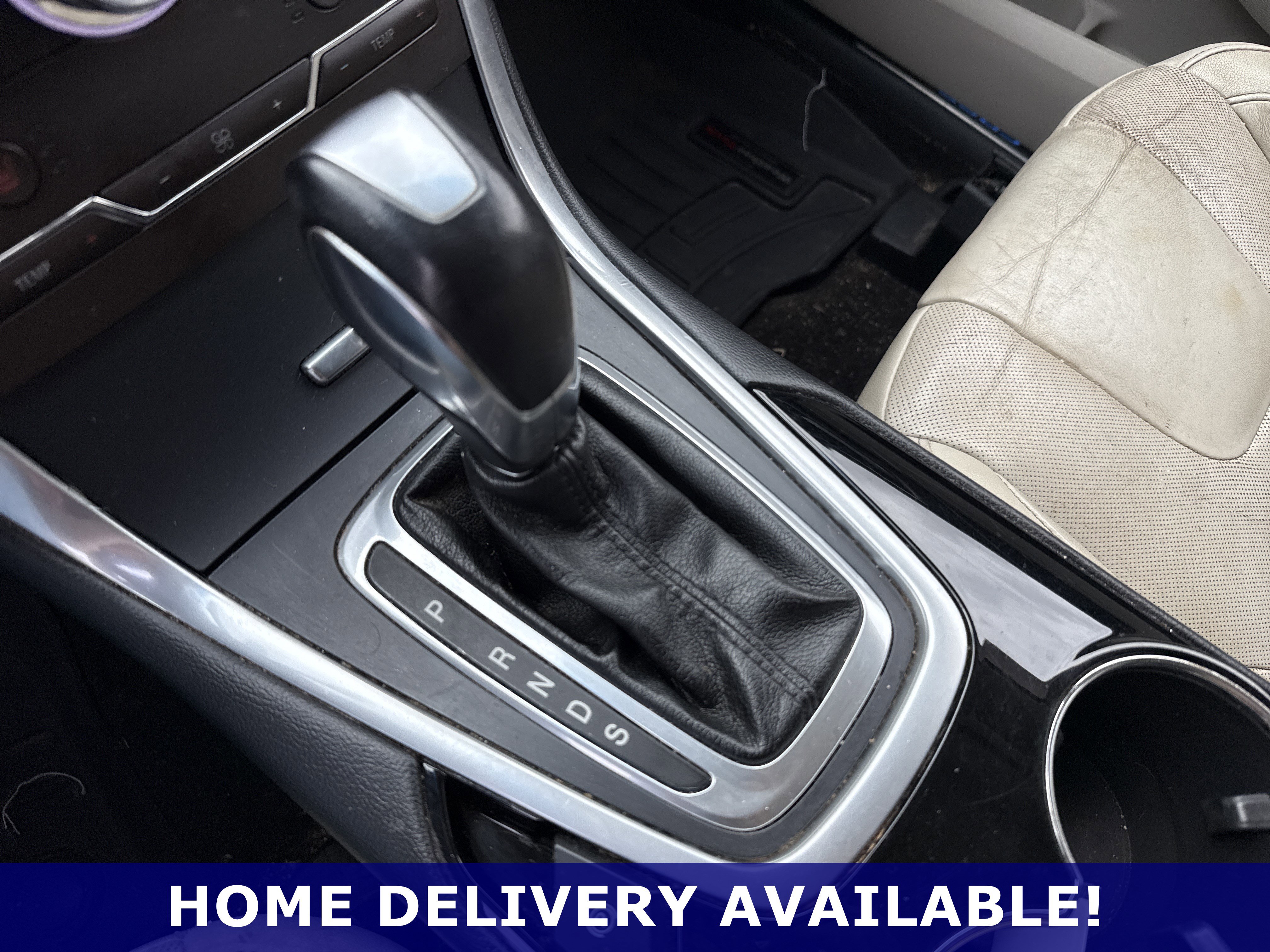 Used 2018 Ford Edge Titanium w/ Equipment Group 301A FWD image 13