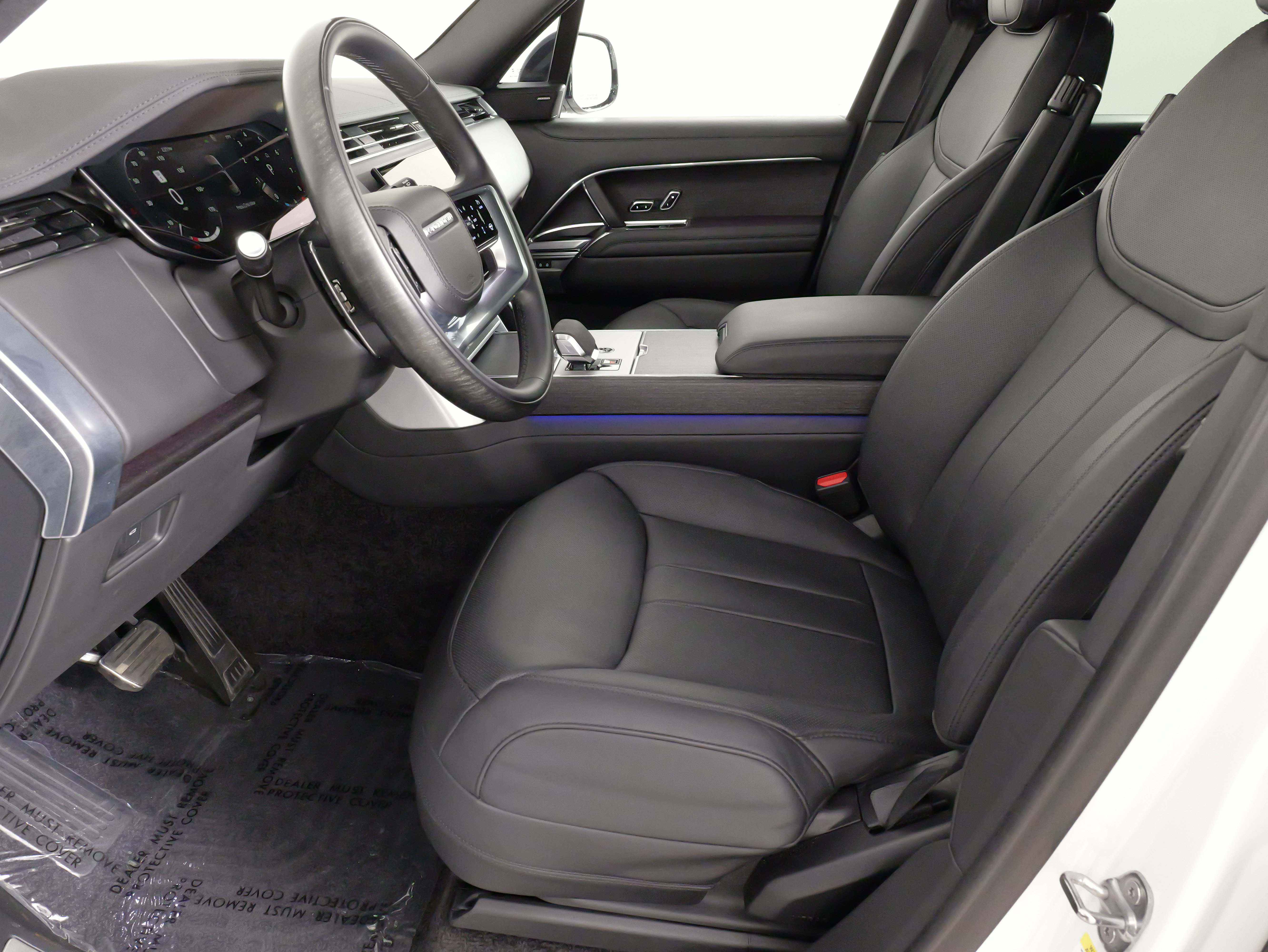 Used 2024 Land Rover Range Rover SE AWD/4WD image 32