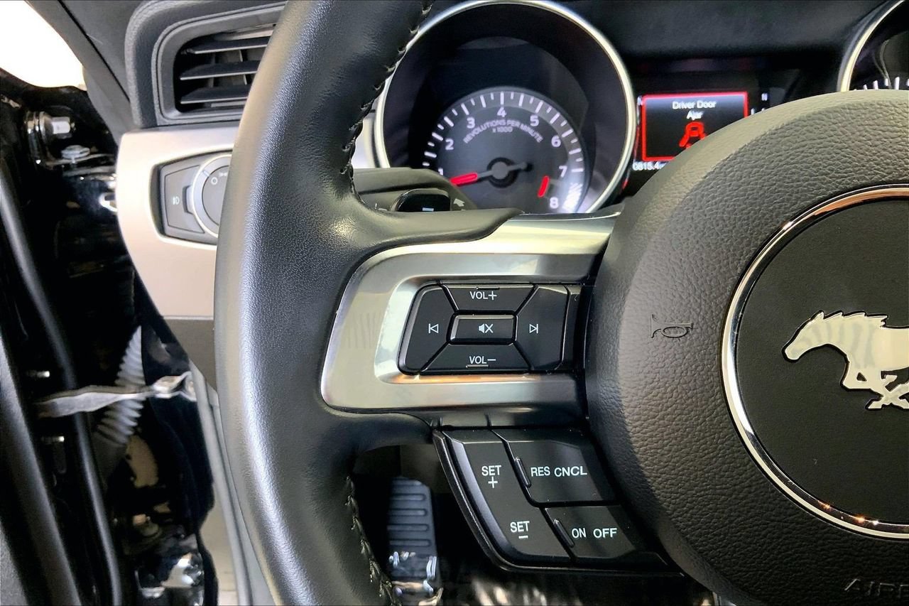 Used 2022 Ford Mustang GT RWD image 21