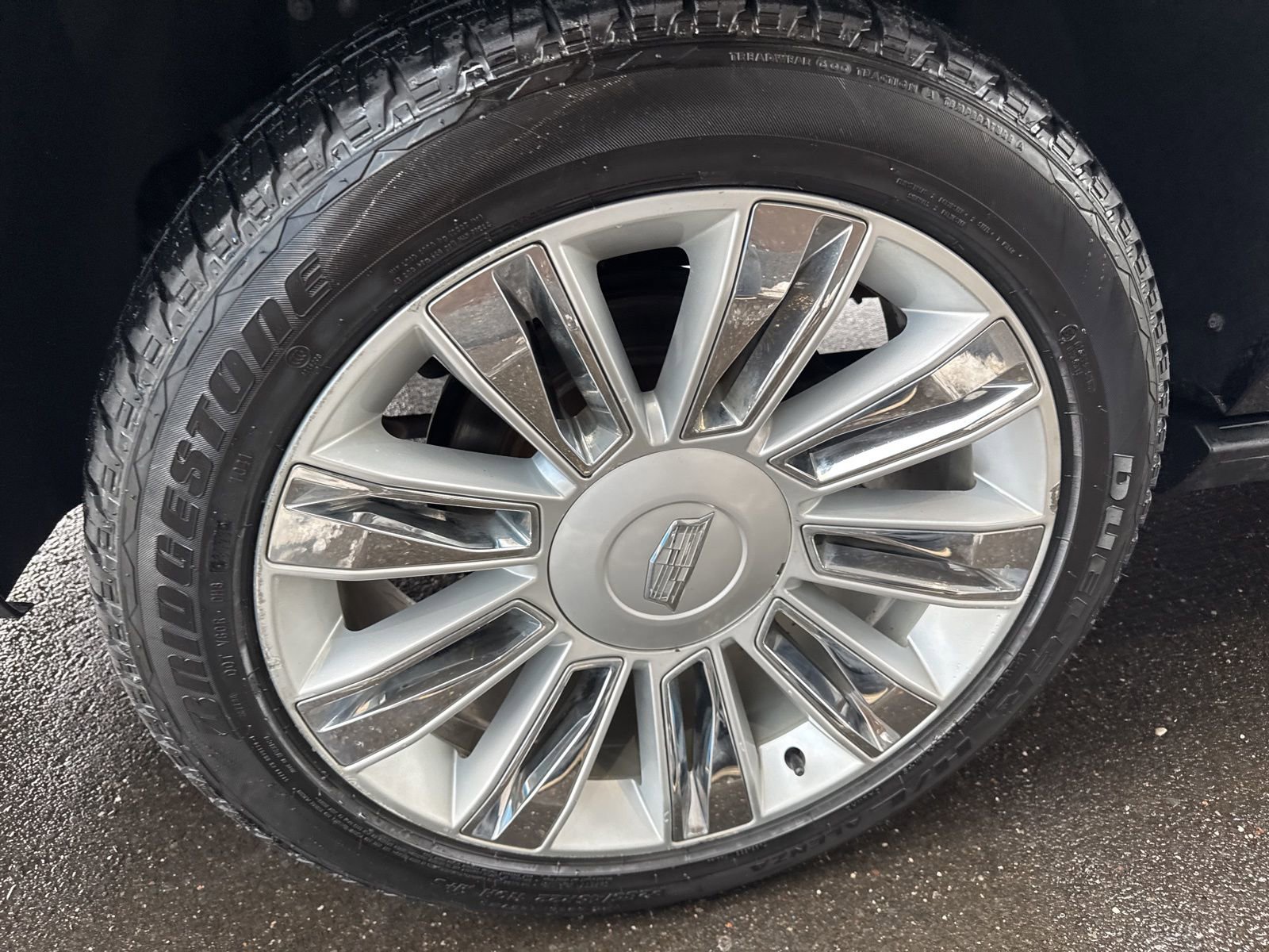 Used 2017 Cadillac Escalade ESV Platinum image 14