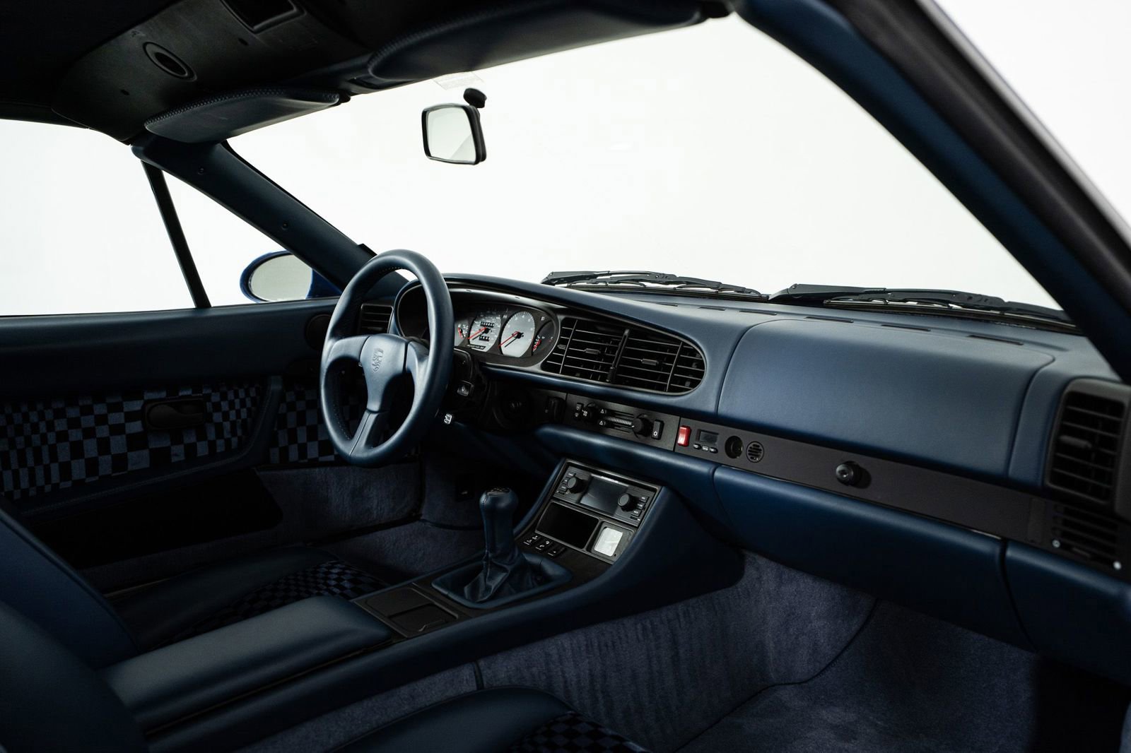 Used 1992 Porsche 968 Cabriolet image 39