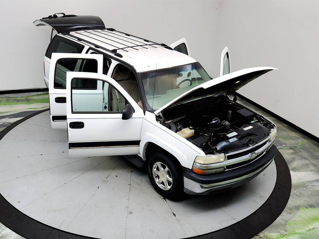 Used 2001 Chevrolet Suburban LS w/ LS Preferred Equipment Group RWD image 32