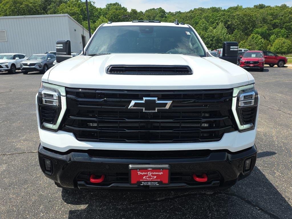 New 2026 Chevrolet Silverado 3500 LT w/ Trail Boss Package AWD/4WD image 3