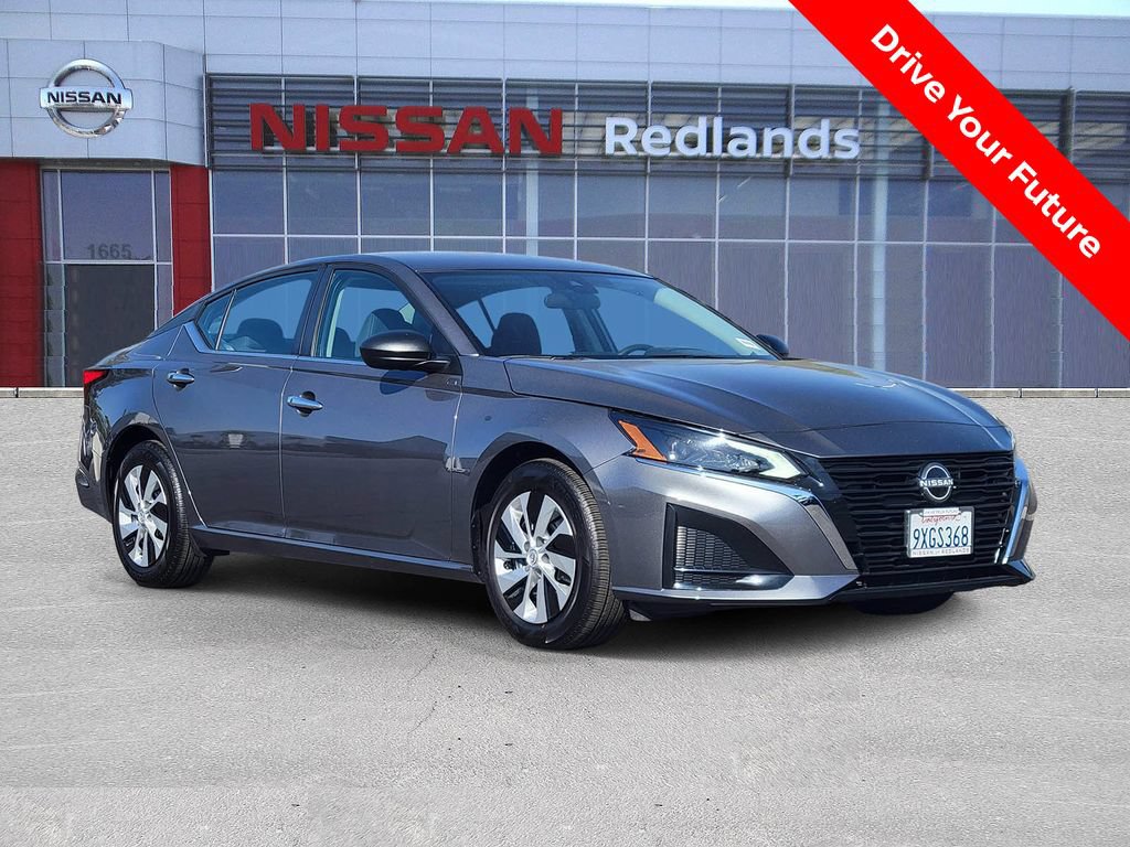 Certified 2025 Nissan Altima 2.5 S FWD image 1
