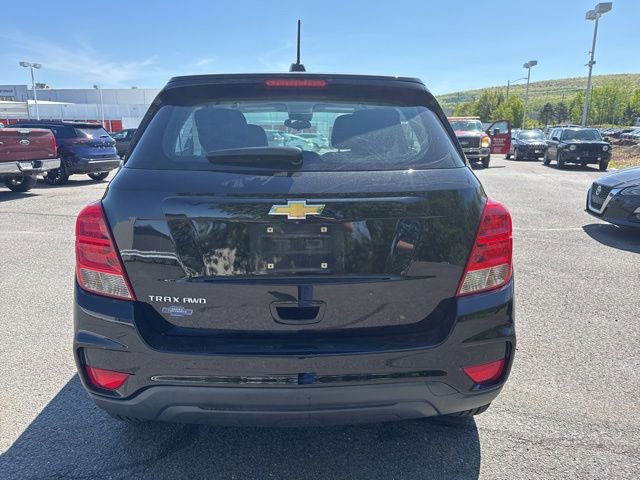 Used 2017 Chevrolet Trax LS AWD/4WD image 6