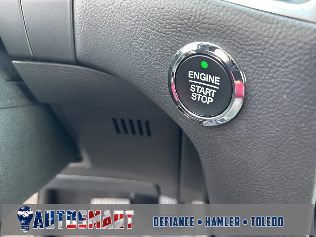 Used 2024 Ford Edge Titanium image 31