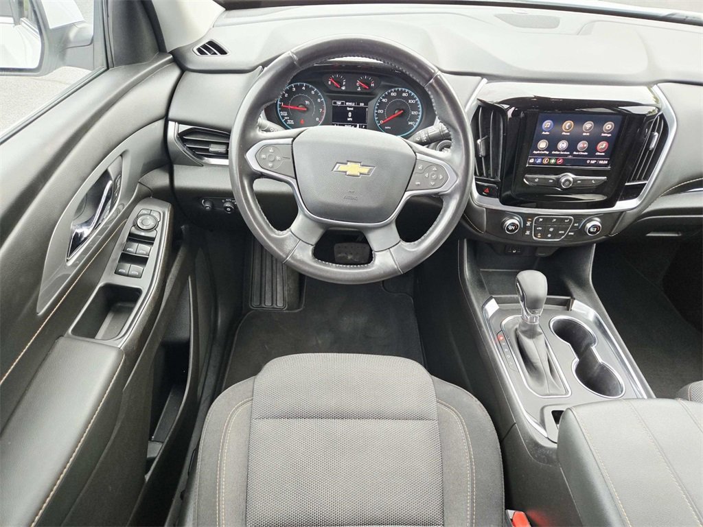 Used 2021 Chevrolet Traverse LT image 10