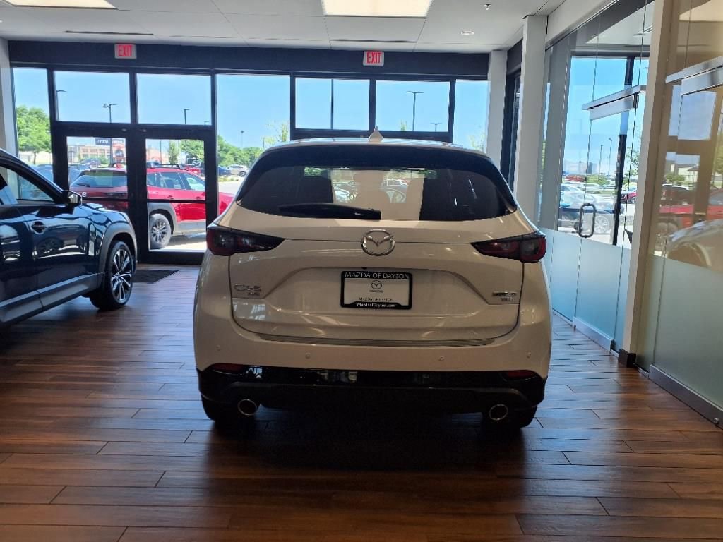 New 2025 MAZDA CX-5 Carbon Edition image 3