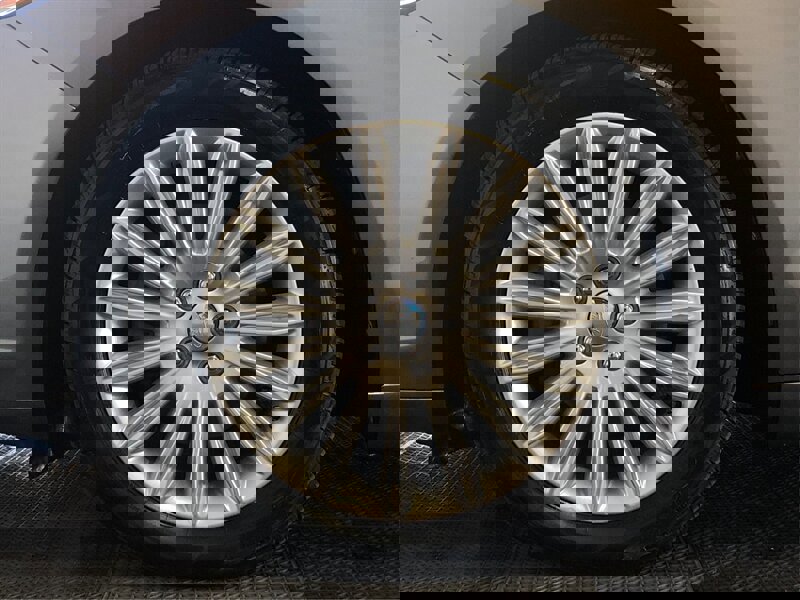 Used 2013 Ford Fusion SE image 17