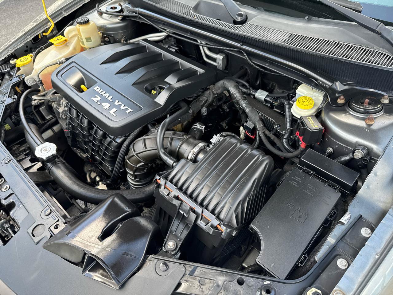 Used 2013 Chrysler 200 Touring FWD image 25