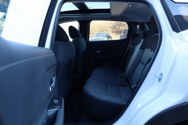New 2026 Nissan Kicks SV w/ SV Premium Package FWD image 24