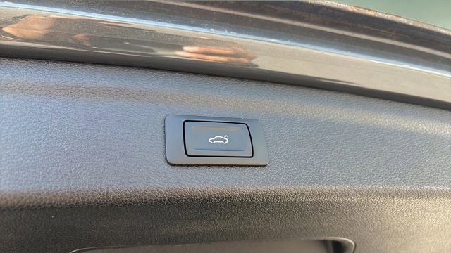 Used 2022 Audi Q3 2.0T Premium AWD/4WD image 32