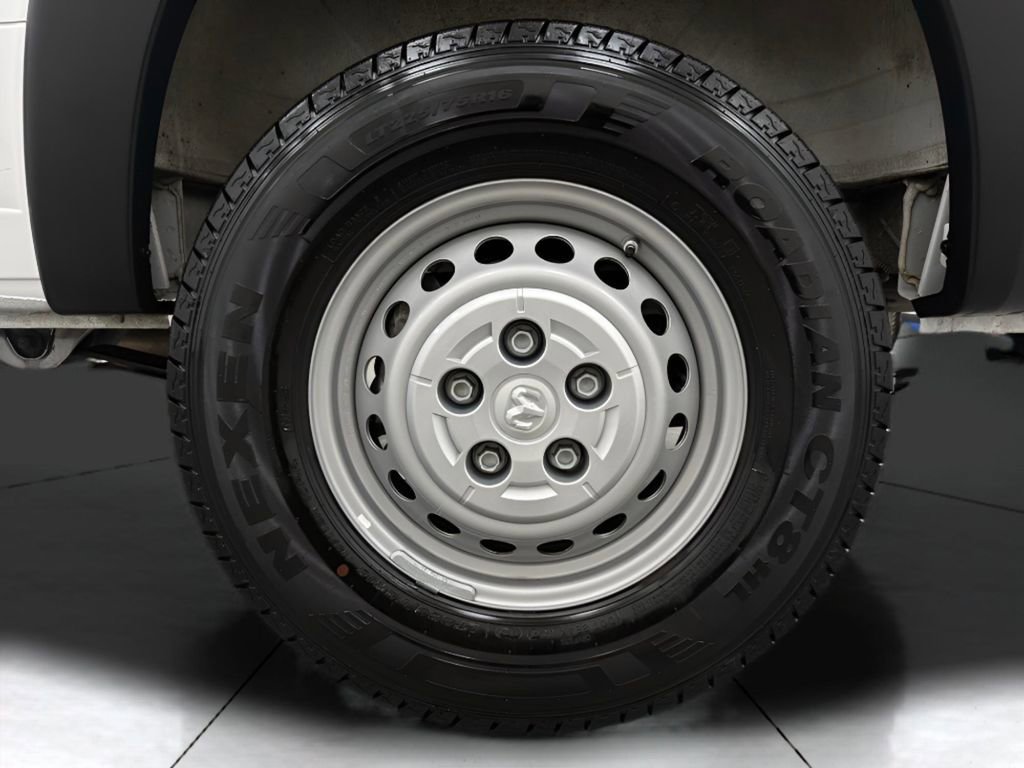 Used 2025 RAM ProMaster 2500 w/ Convenience Group image 23