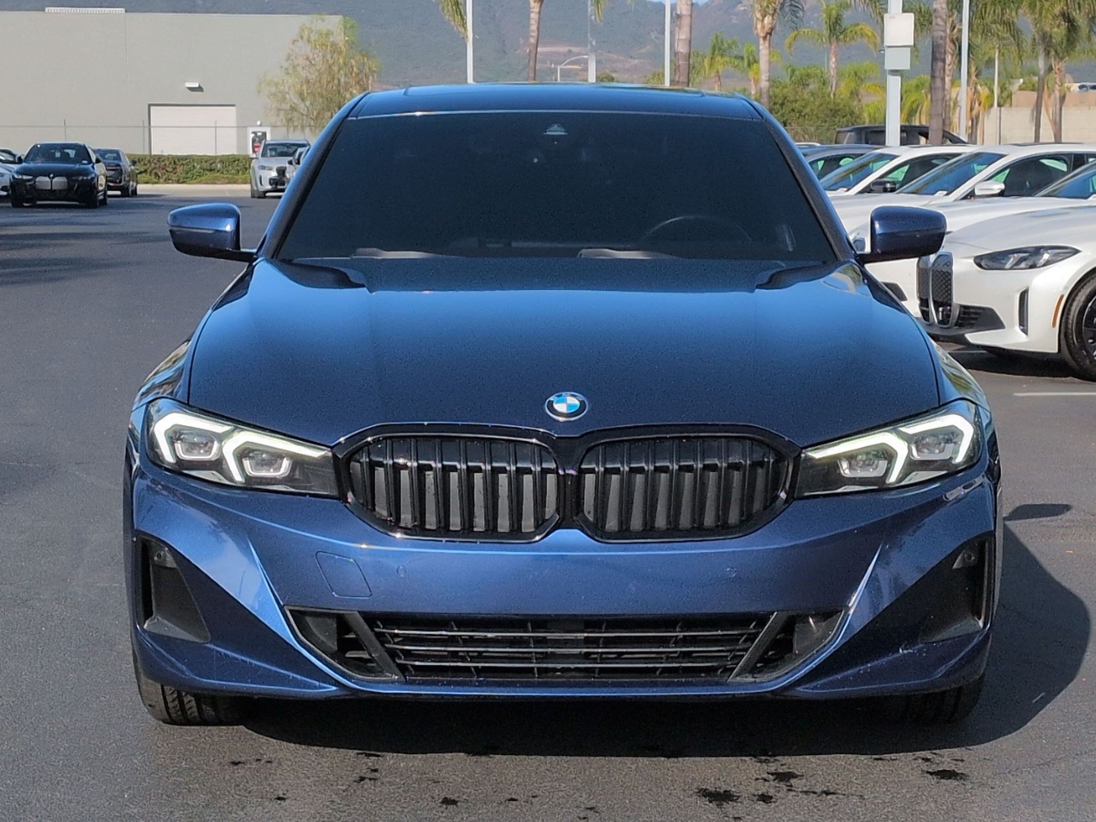 Used 2023 BMW 330i Sedan w/ Premium Package RWD image 3