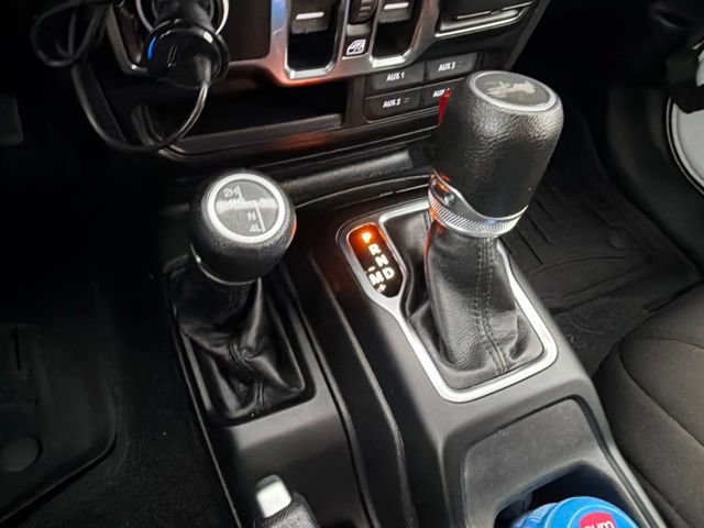 Used 2023 Jeep Wrangler Unlimited Sport AWD/4WD image 22