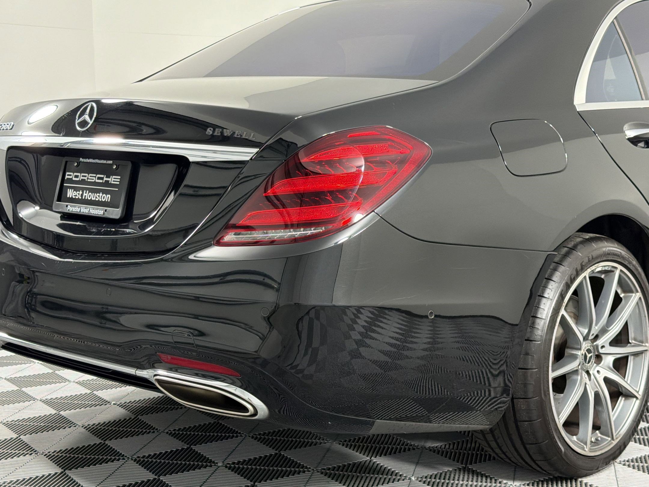 Used 2020 Mercedes-Benz S 560 Sedan image 10