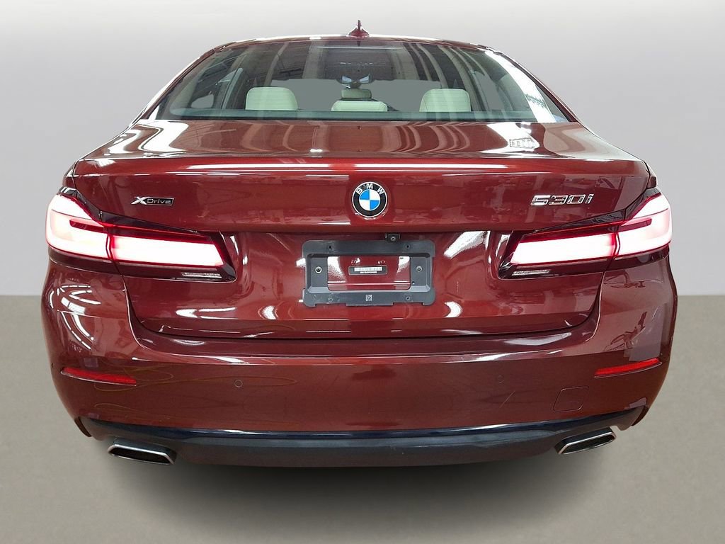 Certified 2023 BMW 530i xDrive w/ Premium Package AWD/4WD image 5