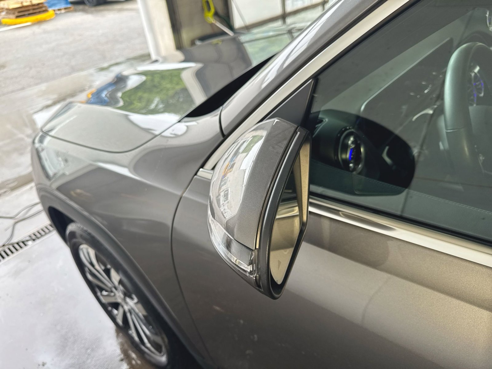 Used 2023 Mercedes-Benz GLB 250 4MATIC image 6