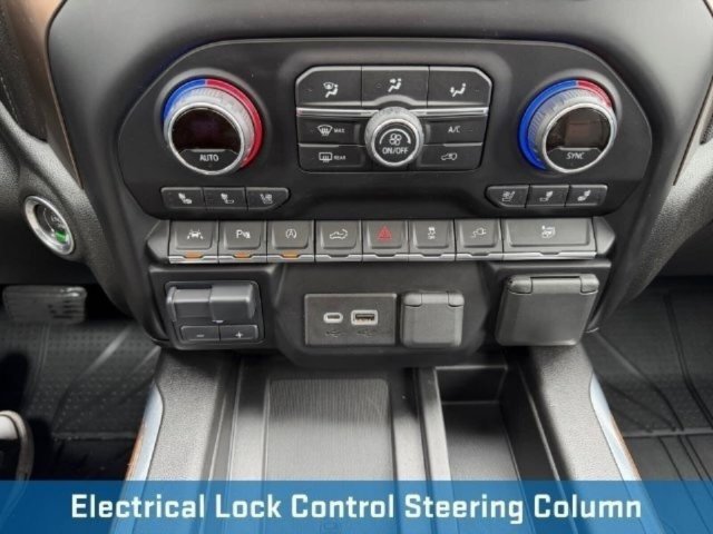Used 2020 Chevrolet Silverado 1500 High Country w/ Technology Package AWD/4WD image 27