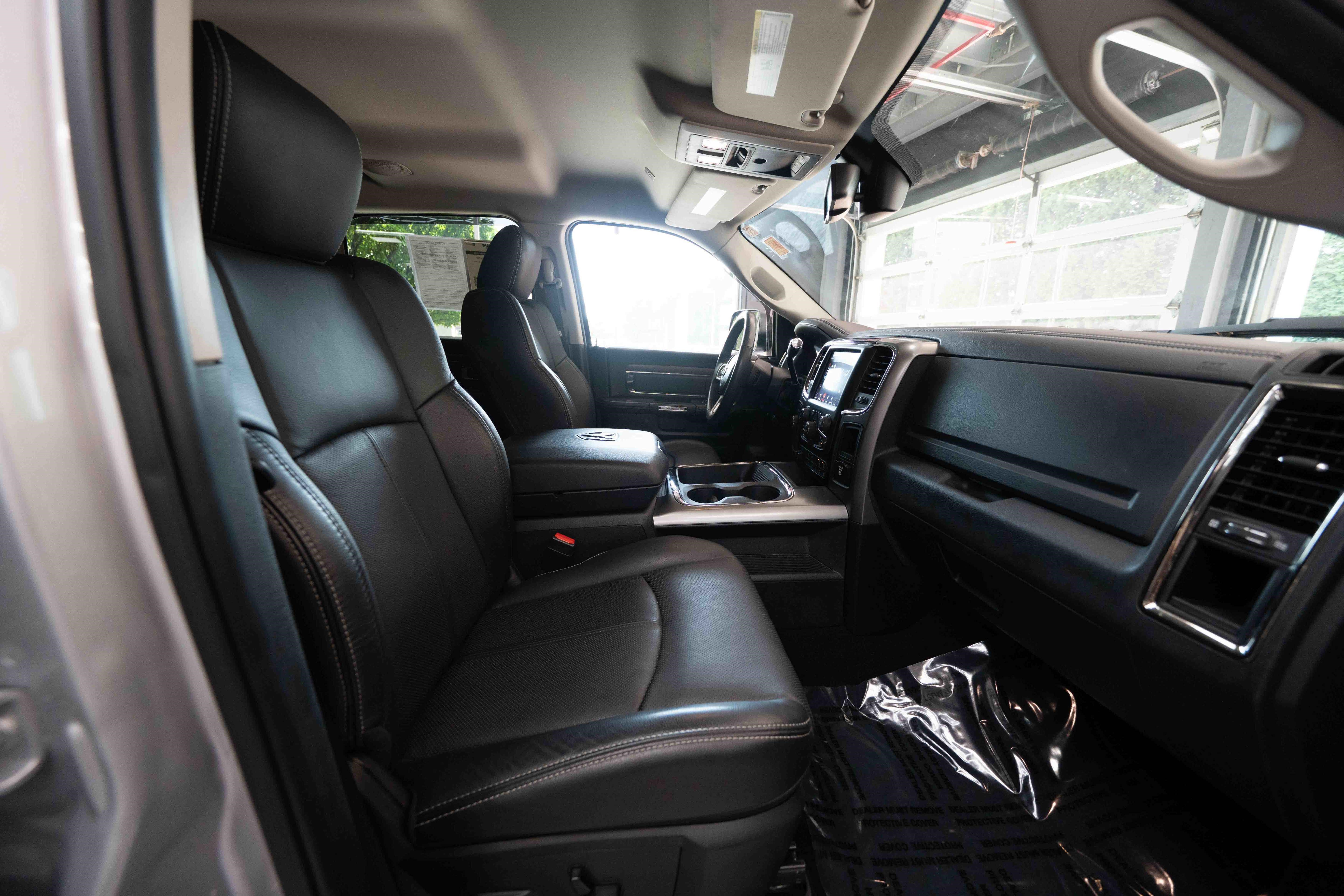 Used 2018 RAM 2500 Laramie w/ Sport Appearance Group AWD/4WD image 26