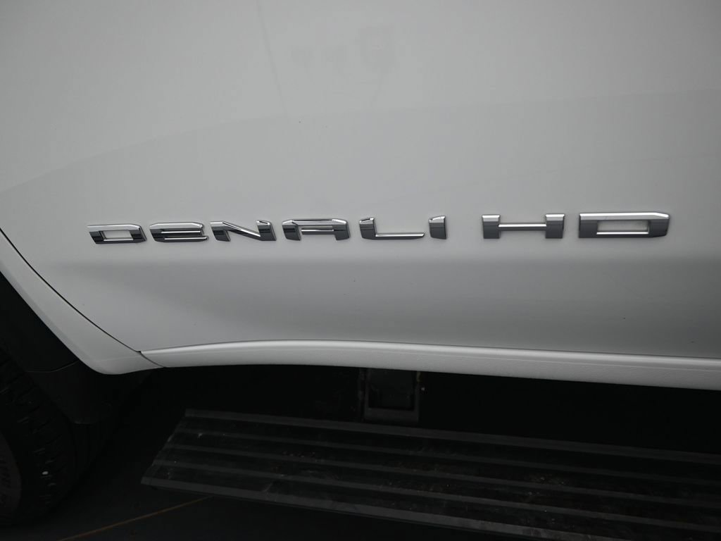 Used 2021 GMC Sierra 2500 Denali w/ Denali Ultimate Package image 60