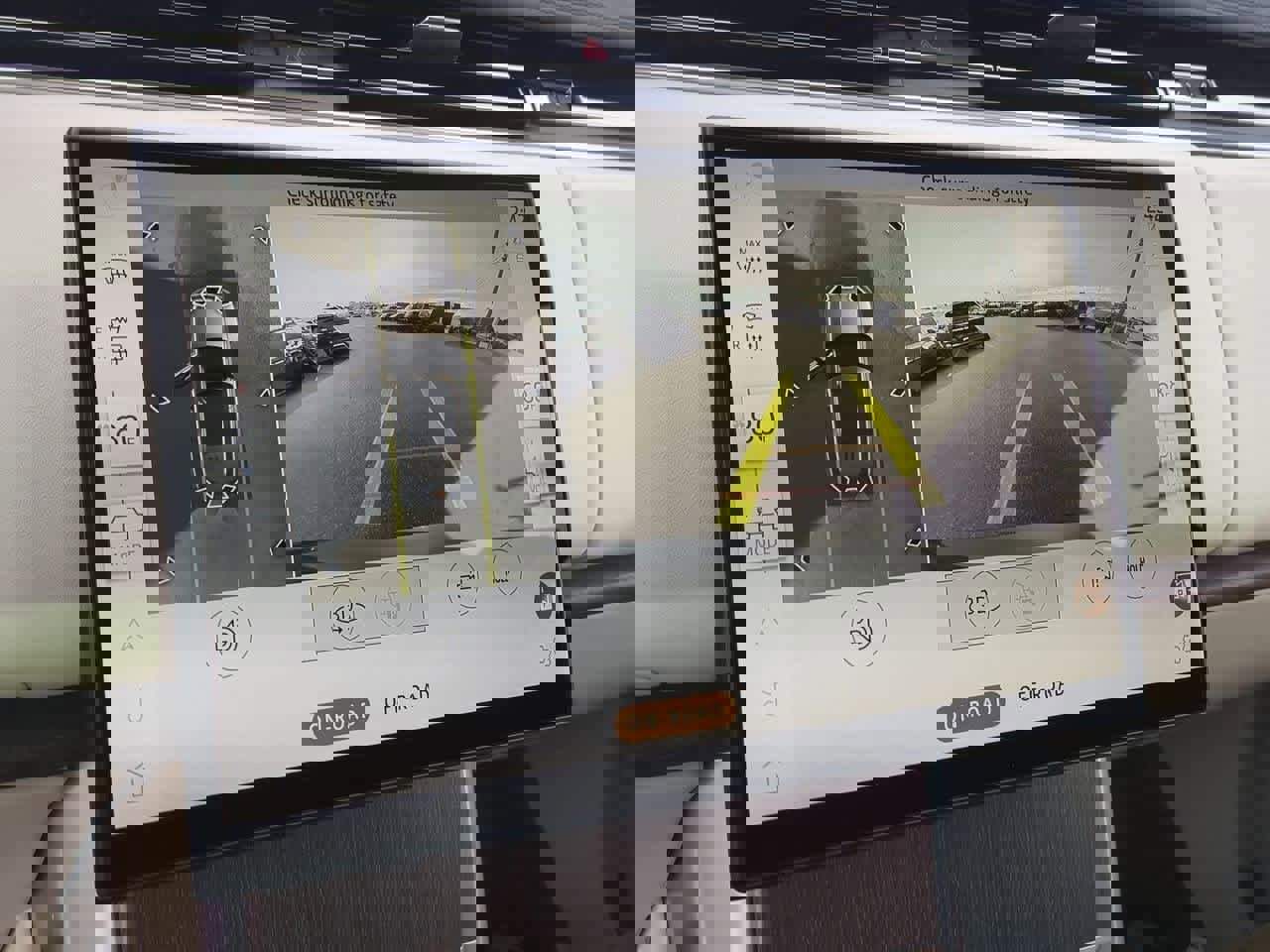 Certified 2024 Land Rover Range Rover SE image 30