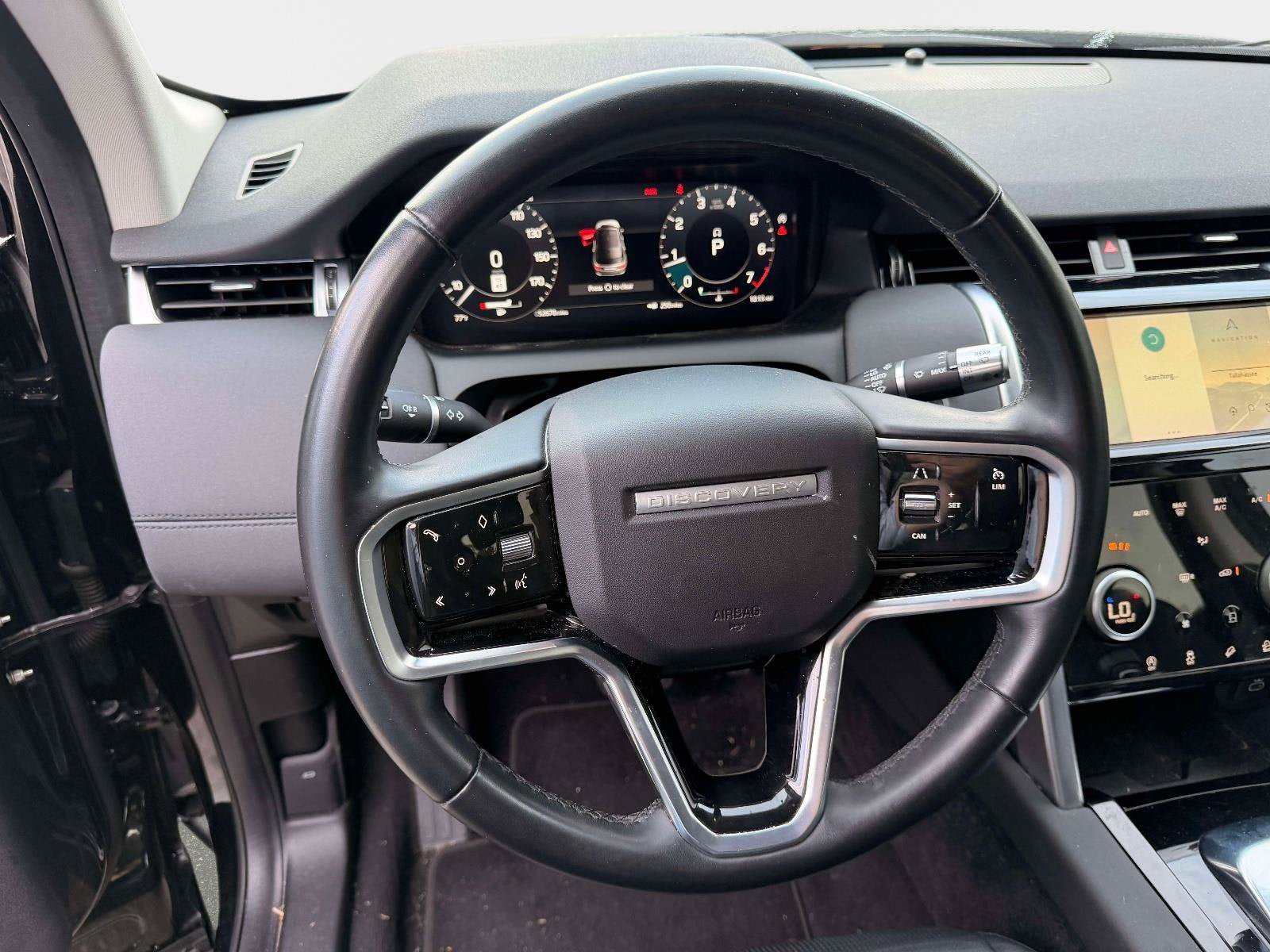 Used 2022 Land Rover Discovery Sport SE AWD/4WD image 17