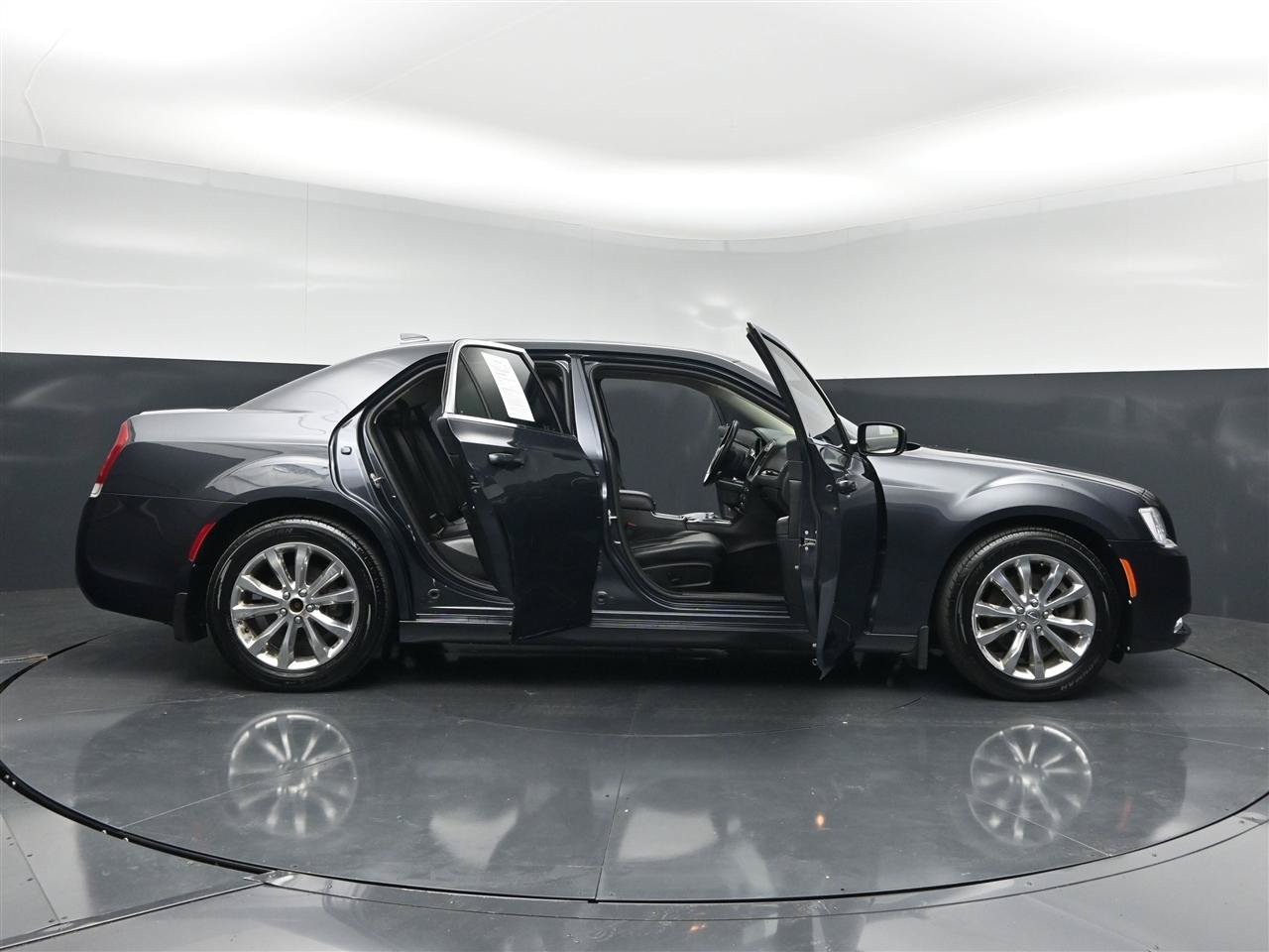 Used 2017 Chrysler 300 Limited w/ Value Package AWD/4WD image 38