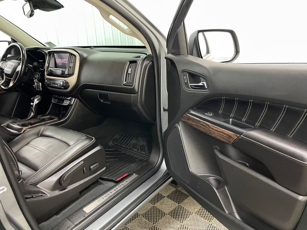 Used 2022 GMC Canyon Denali AWD/4WD image 36