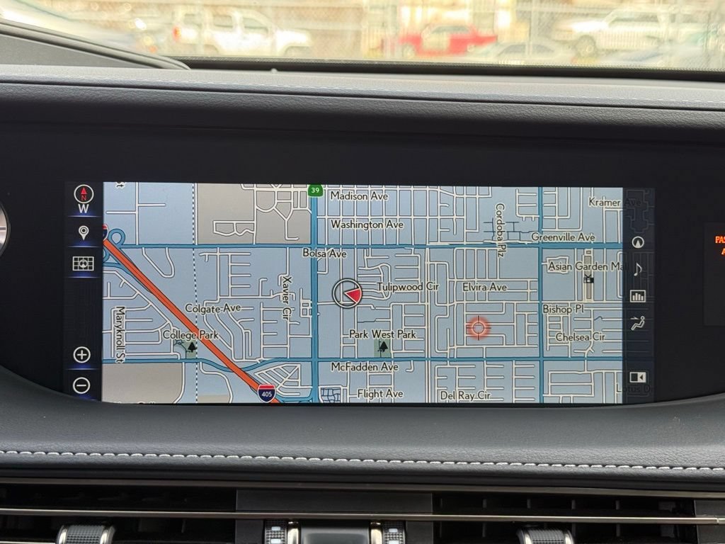 Used 2019 Lexus LS 500 w/ Luxury Package RWD image 28
